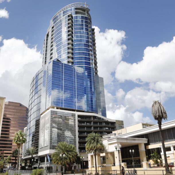 Aspire-Luxury-Apartments-Orlando-window-tint after