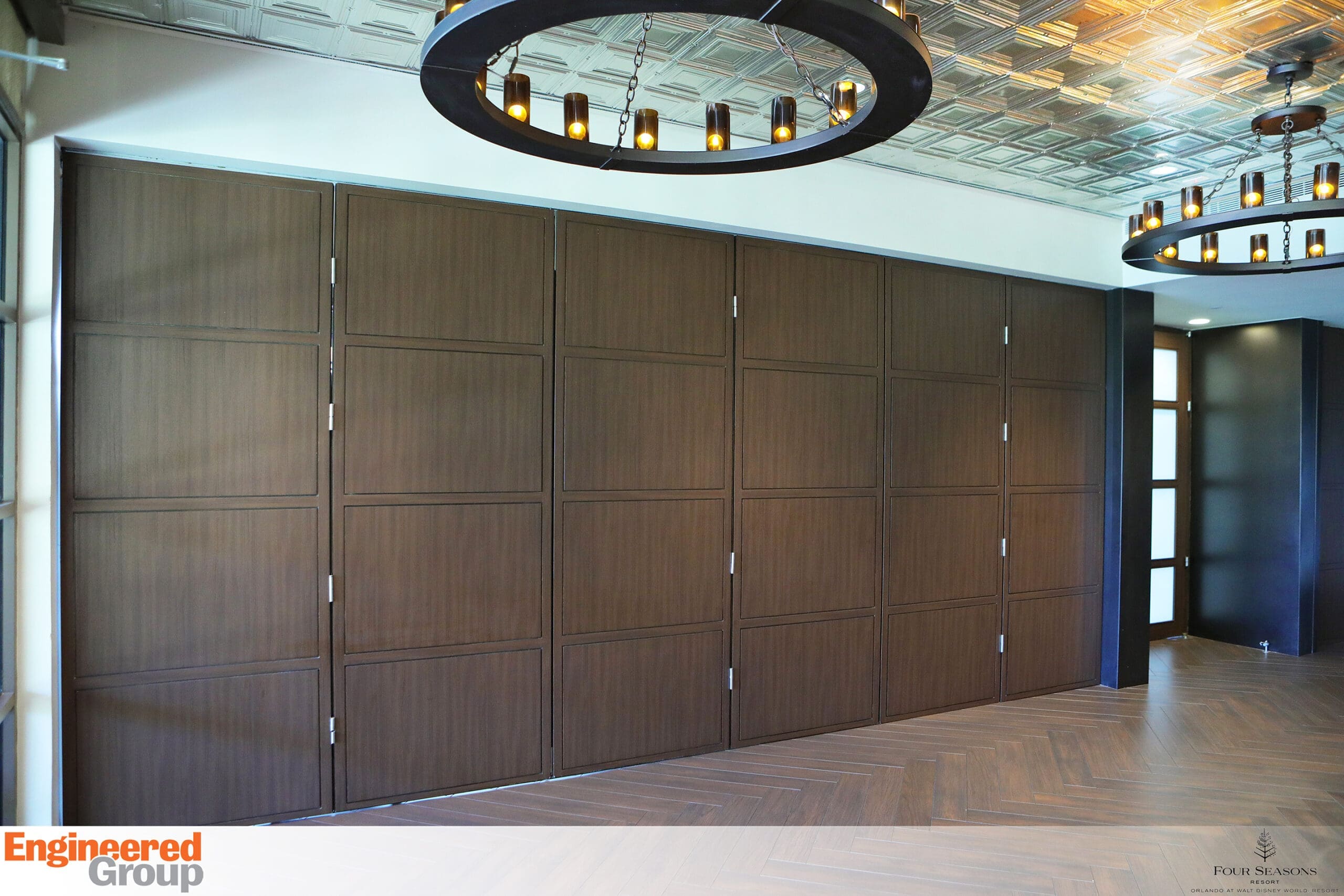 Four Seasons Wall With Koroseal Reatec TC-5068